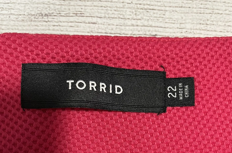 TORRID 22 Hot Pink Dress Shorts High Rise Stretch Zipper Back 3.5” Plus Barbie - Image 3 of 4