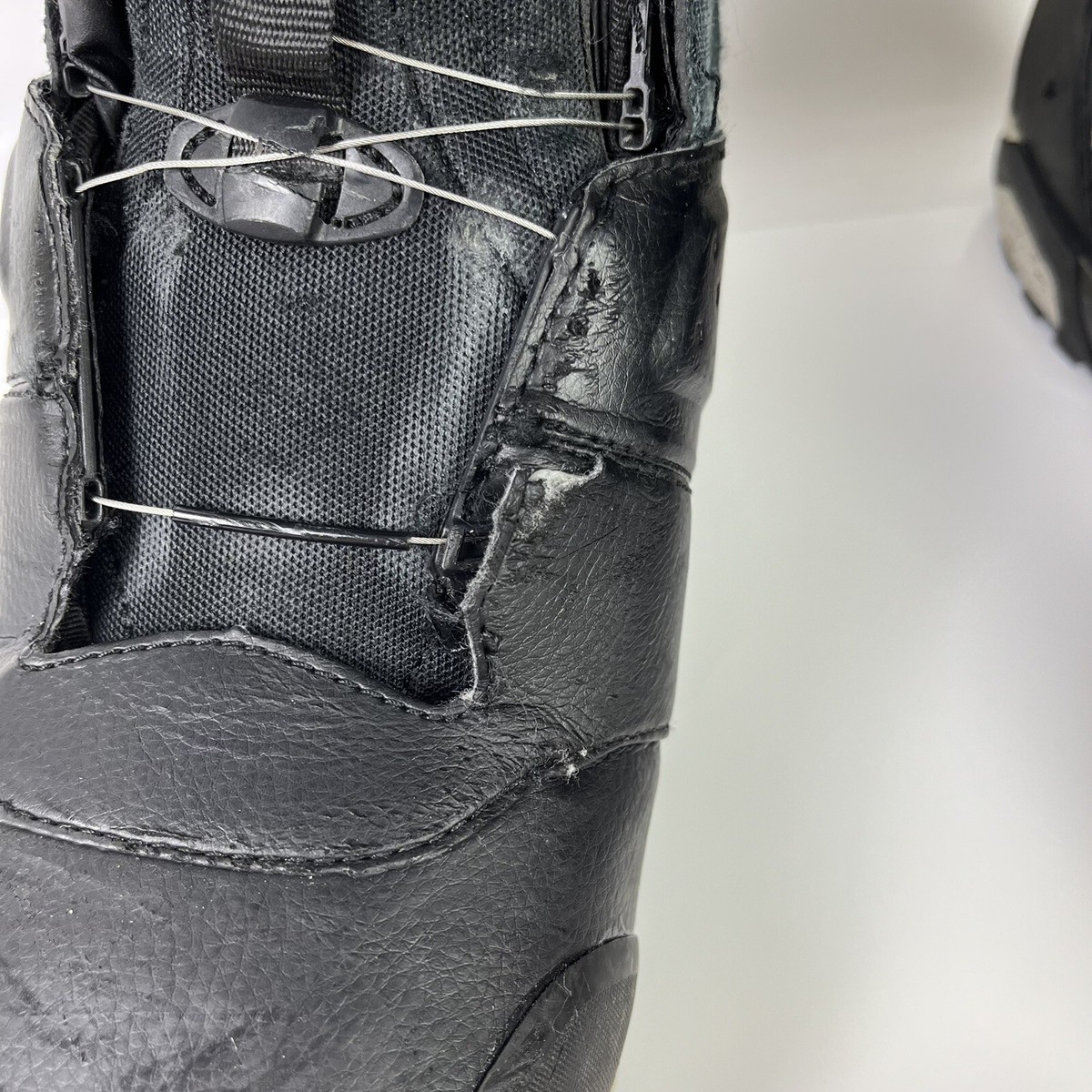 Salomon Synapse Focus Boa Snowboard Snowboarding Boots Black Salomon Synapse Focus Boa Snowboard Snowboarding Boots Black