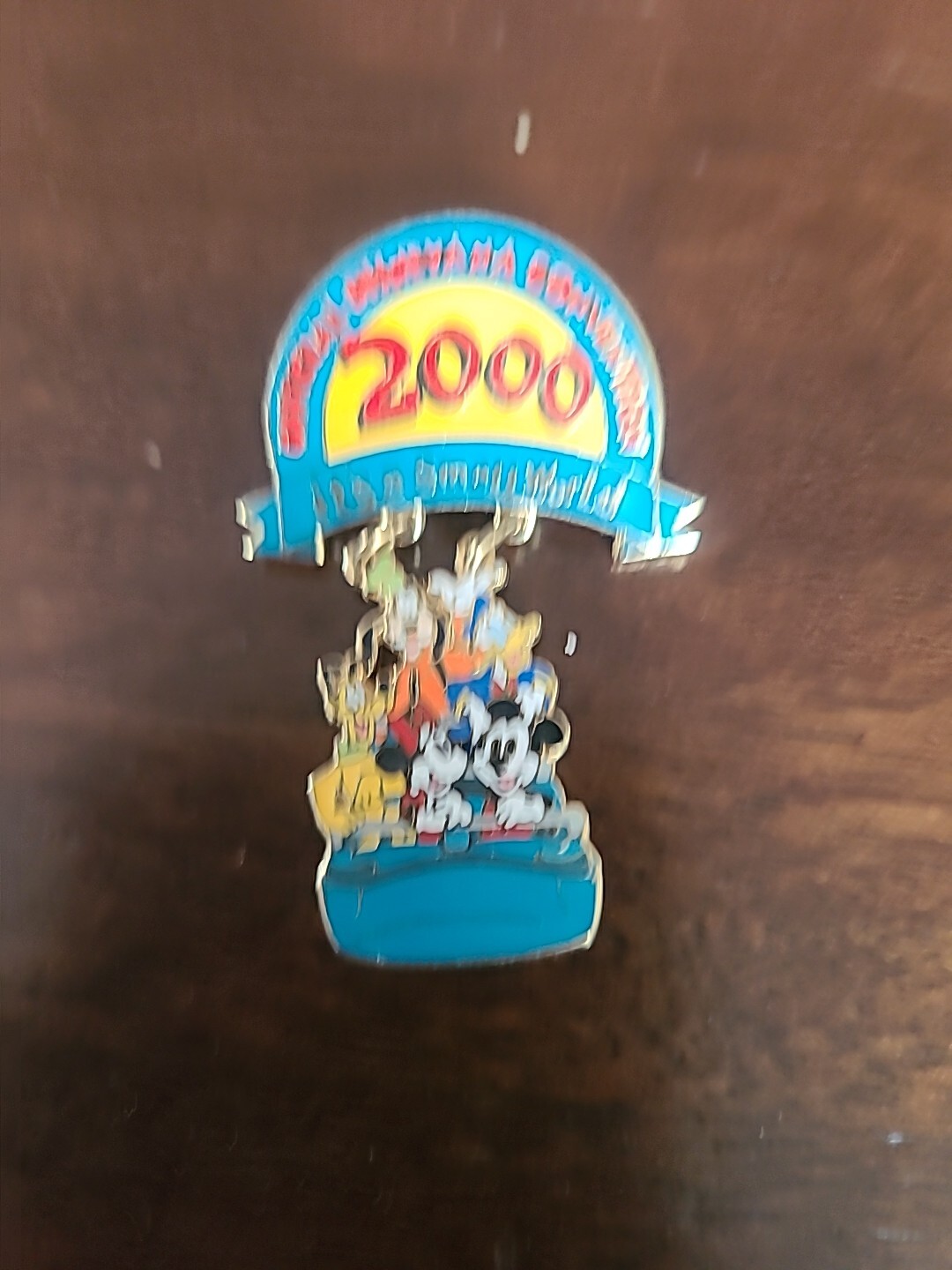 Walt Disney World  Disneyana Convention 2000 "it's a small world" Pin - 
