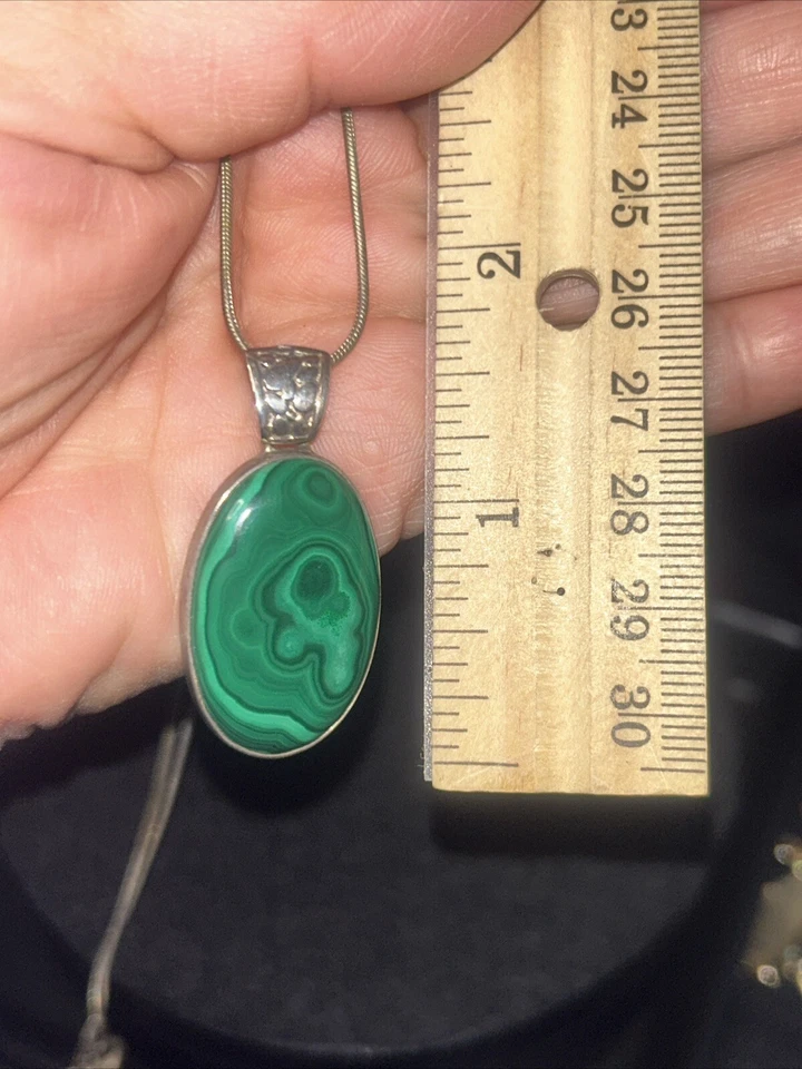 Colgante de plata de ley con malaquita verde Foto 2 de 2