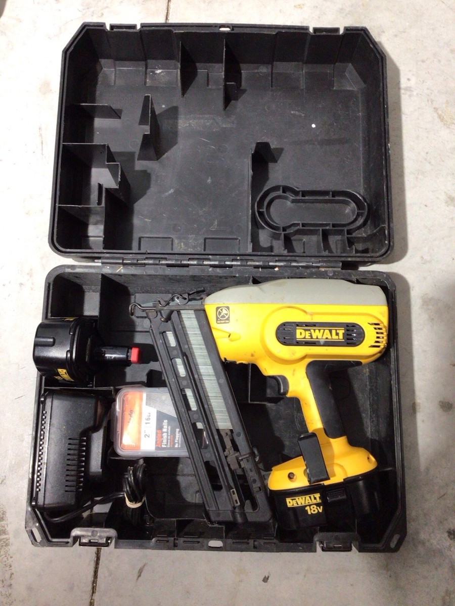 Cordless Angled Dewalt 18v 16g Finish Nailer DEWALT DC618 HD XRP