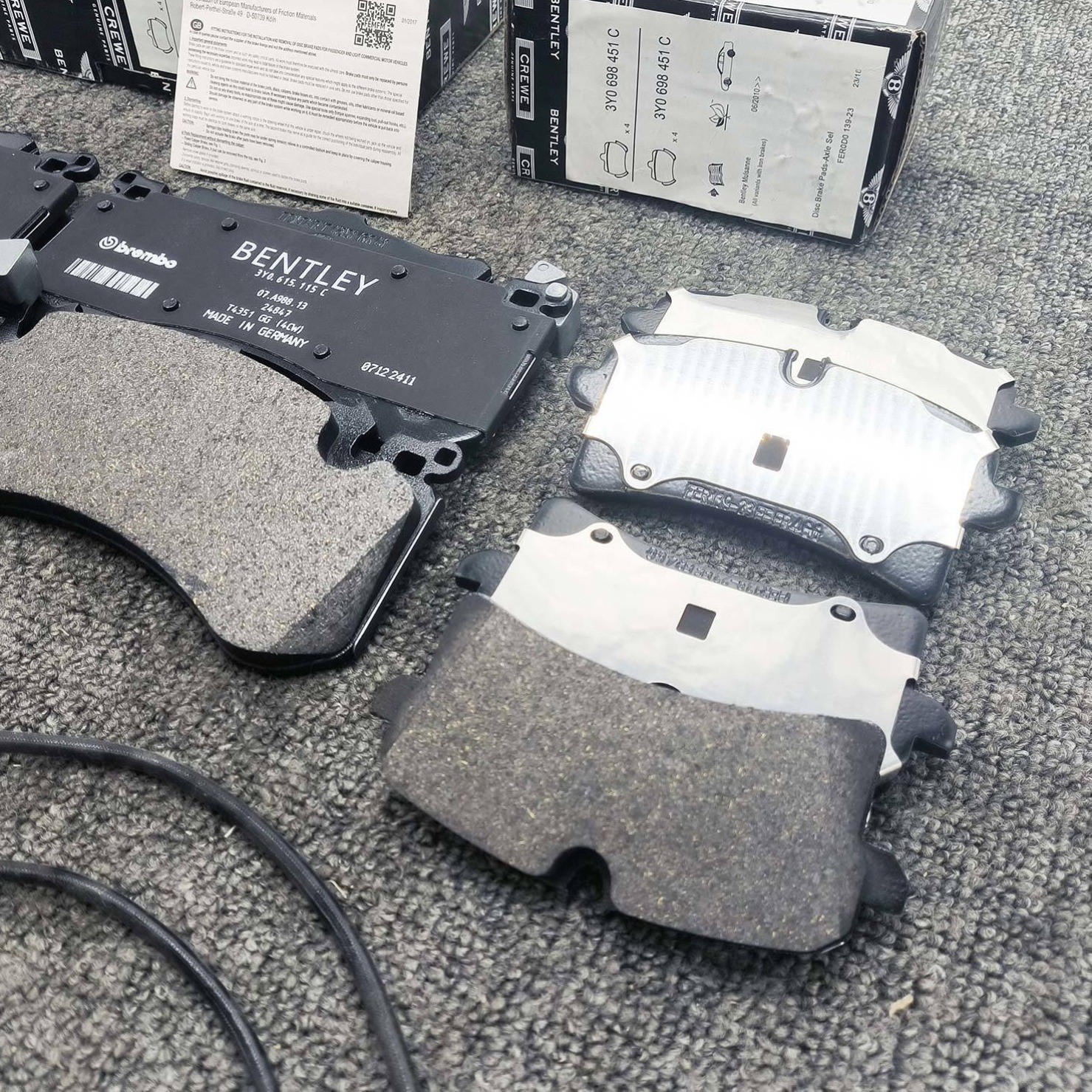 3Y0698151C Genuine Bentley Mulsanne Front Rear Brake Pads W/Sensors 3Y0698451B