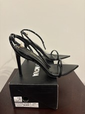 NIB FASHION NOVA TAKE ME PLACES BLACK STRAPY HIGH HEEL SHOES SZ 7.5