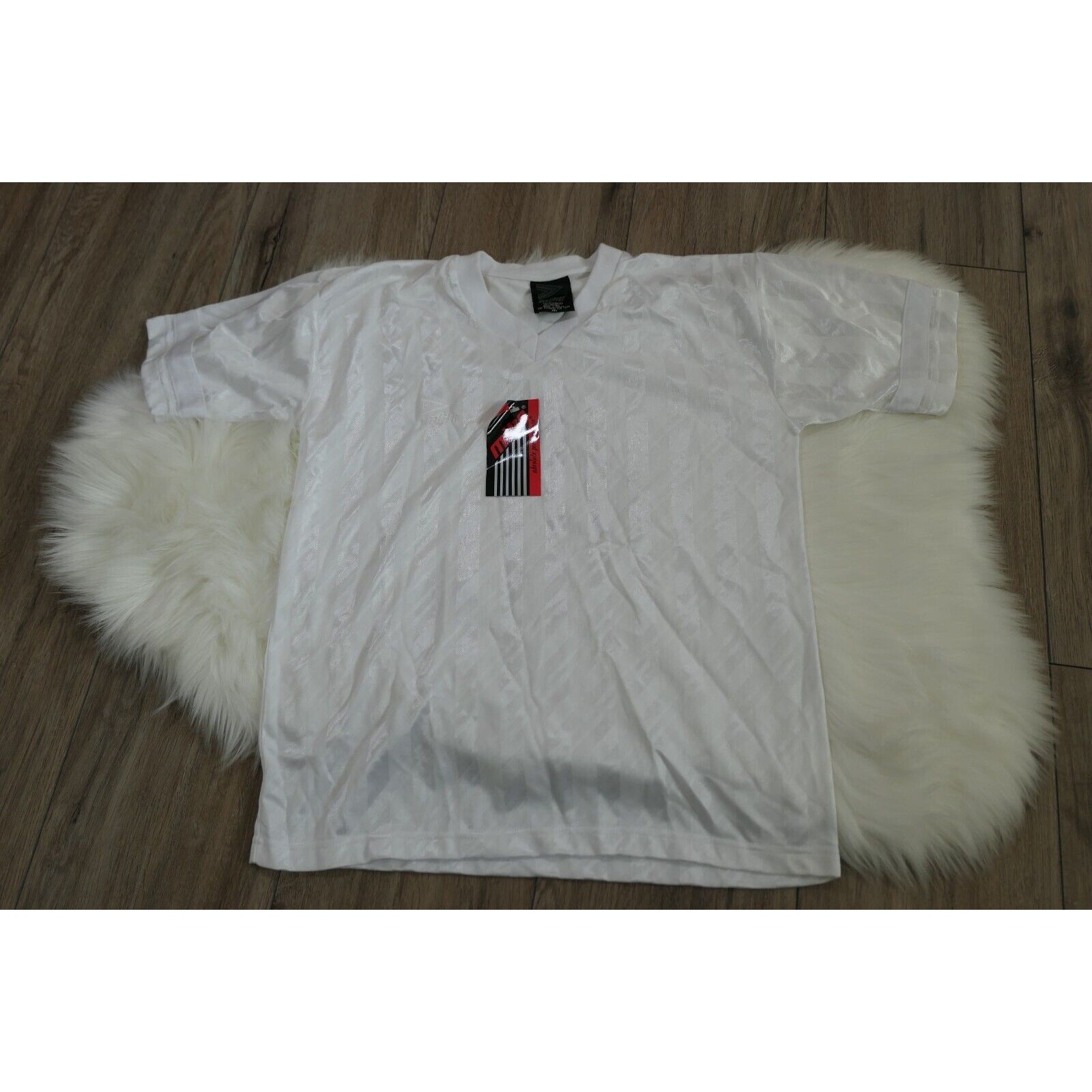 NWT Vintage MITRE V-Neck White Football Soccer Shirt Jersey Men's Medium