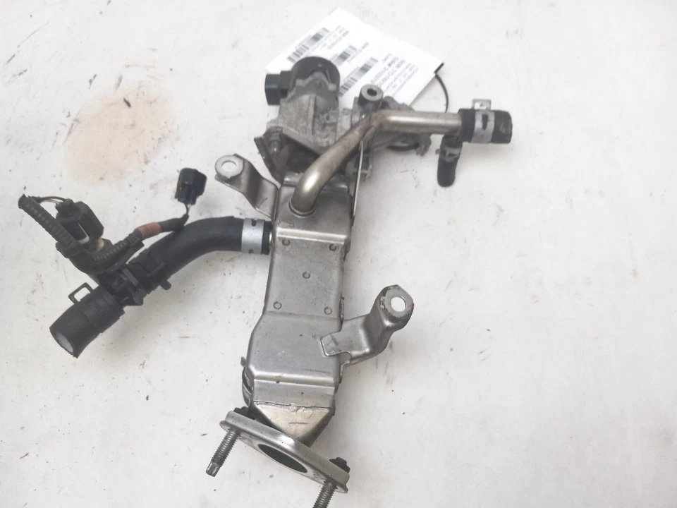 ADAPTADOR REFRIGERADOR EGR PARA TOYOTA PRIUS 2010 PN 25601-37010 Foto 4 de 4