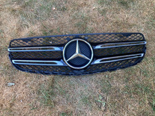 ORIGINAL MERCEDES GRILLE W253 GLC  2015-19 excellent A2538806676 complete