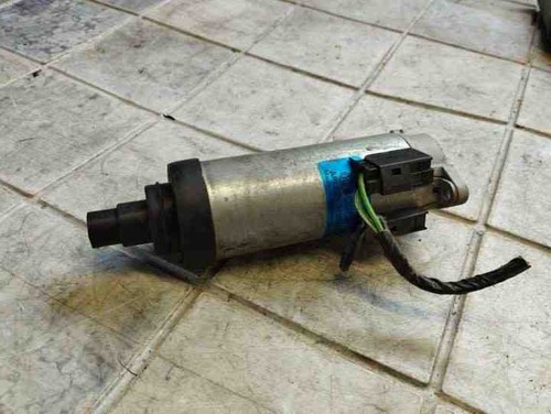 BMW X6 E71, E72 Sitzsteuerungsmotor vorne rechts 0130002613 3.00 21057364