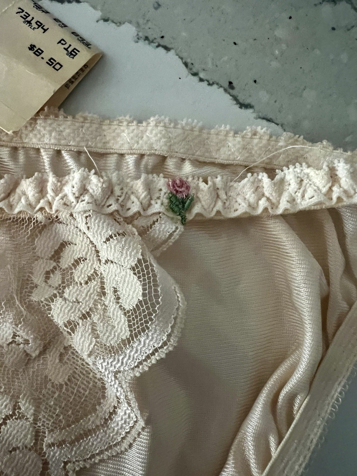 NWT Maidenform Chantilly 27319 VTG Peach Pink Silky S… - Gem