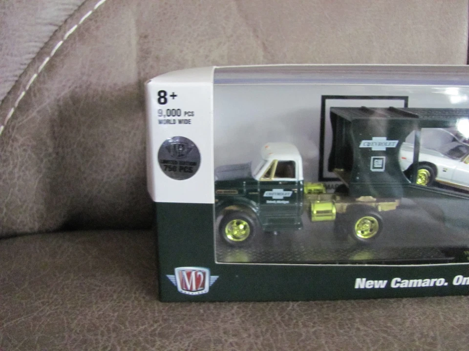 Autotransportador M2 Walmart Chase S41 70 Chev + 70 Camaro SS RS 396 1/750 NUEVO 22-01 Foto 2 de 4