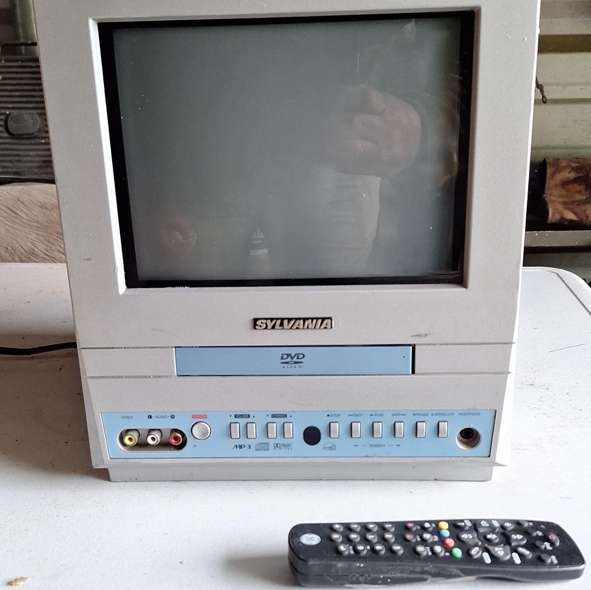 Black 480p Maximum Resolution TVs With Built - in DVD Player for