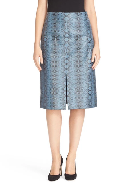 SAIA LÁPIS COURO SINTÉTICO ESTAMPA COBRA AZUL REBECCA TAYLOR US$ 495 NOVA SEM ETIQUETAS TAMANHO 4 - Imagem 2 de 4