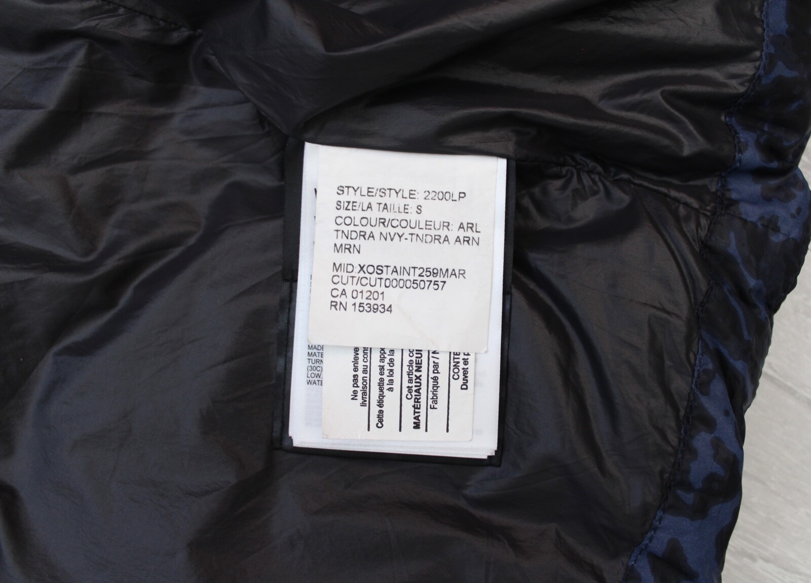 Authentic Women's CANADA GOOSE Quilted Down Puffer Camo Navy Jacket - Size SRare | 100% Authenticated image 10