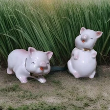 Salt and Pepper Shakers Pigs  Gold Bow No Stoppers