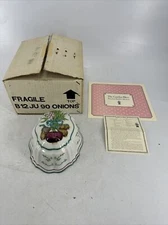 Le Cordon Bleu Franklin Mint 1986 Ceramic Wall Mould Onions