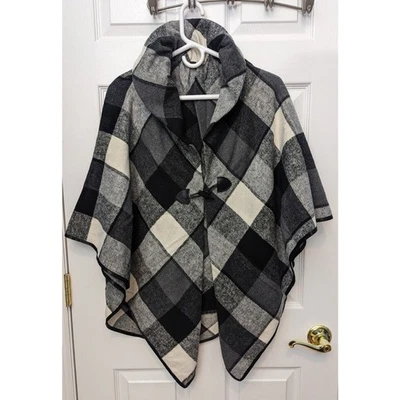 Poncho Cape Plaid Blanket Jacket Black And White Spring Fall Transitional - Image 1 of 4