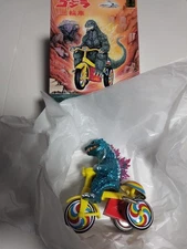M1 No. Mega Gillas Tricycle Godzilla 2000 Figure Sofubi
