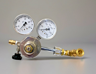 Air Products E12-215D Oxygen Regulator CGA 540 3,000 PSI