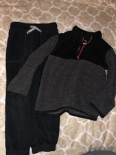 EUC Boys Carter  s Sweatpant Set Size 4