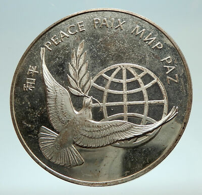 United Nations 記念メダル SOLIDSTERLINGSILVER 1972 UNITED NATIONS Bird Globe UN Logo Genuine Silver Peace Medal