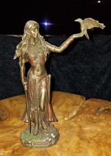 Morrigan mit Rabe Dekofigur – Veronese – 27,5 cm – Bronze Look/Optik