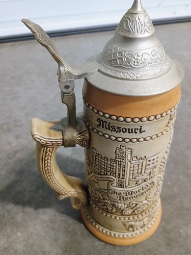 VTG. ANHEUSER BUSCH, ST. LOUIS MS. WORLD’S LARGEST BEER STEIN W/ LID CERAMARTE - Bild 3 von 3