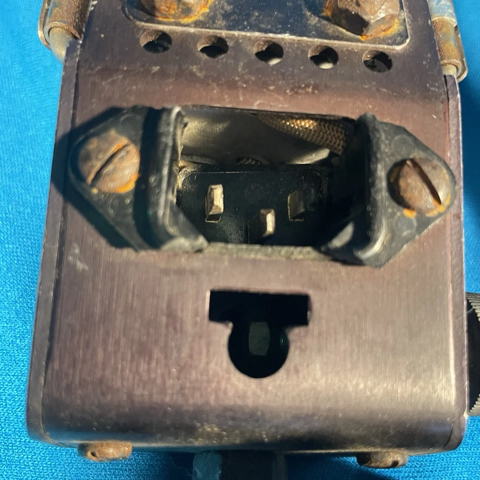 Set Of Four 500w Lowel Tota Tungsten Halogen Light Heads - Image 4 of 4