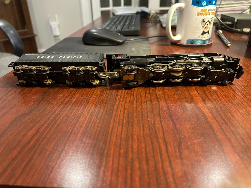 Mantua HO Gauge Union Pacific 4-6-2 Steam Locomotive #4073 w/Tender-EX. USED - Image 2 of 4