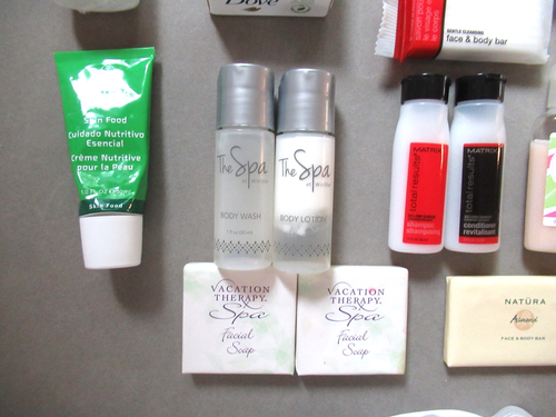 Lot of 35 Travel Hotel Sample Size Shampoo Conditioner Soap Lotion Toiletries - Picture 4 of 6