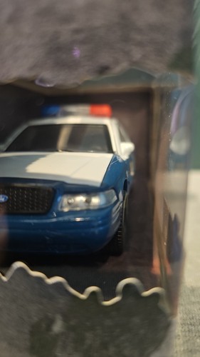 Jada The Walking Dead Die Cast Rick Grimes Ford Crown Victoria Diecast Model Car - Bild 5 von 9