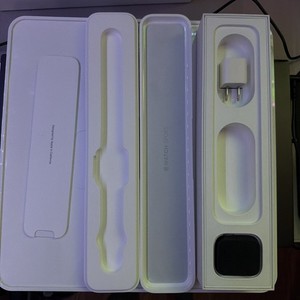 EMPTY Apple Watch 44 mm series 4 White Plastic Case/Watch Holder &Original Box