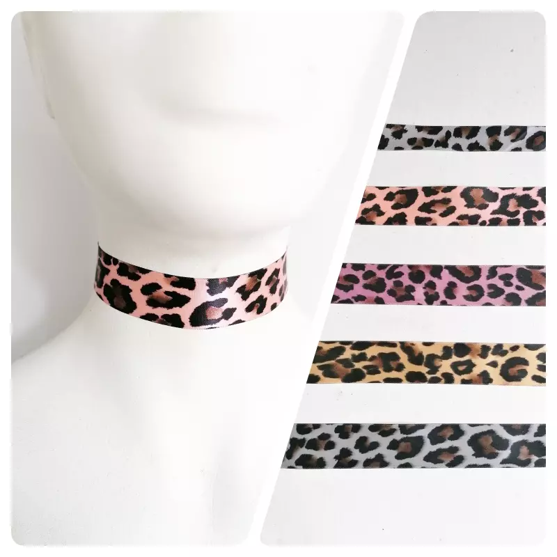 Choker animal shop print
