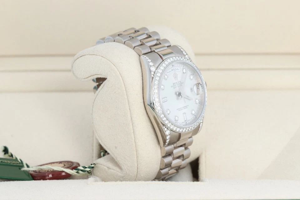 Rolex Day-Date President Crown Collection Oro Blanco 18kt Diamante 36mm 118339 Foto 3 de 4