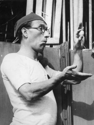 Historic British Tv & Radio Comedian Arthur Askey No 29 Old Photo