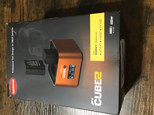 Hahnel ProCube 2 Compatible with Sony DSLR - Dual Twin Battery Charger for NP-BX - Picture 7 of 7