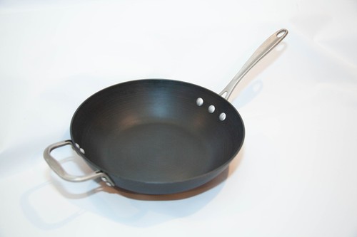 Calphalon USA Nonstick Anodized Aluminum 11’’ Wok Pan with Helper Handle & Lid - Picture 10 of 12