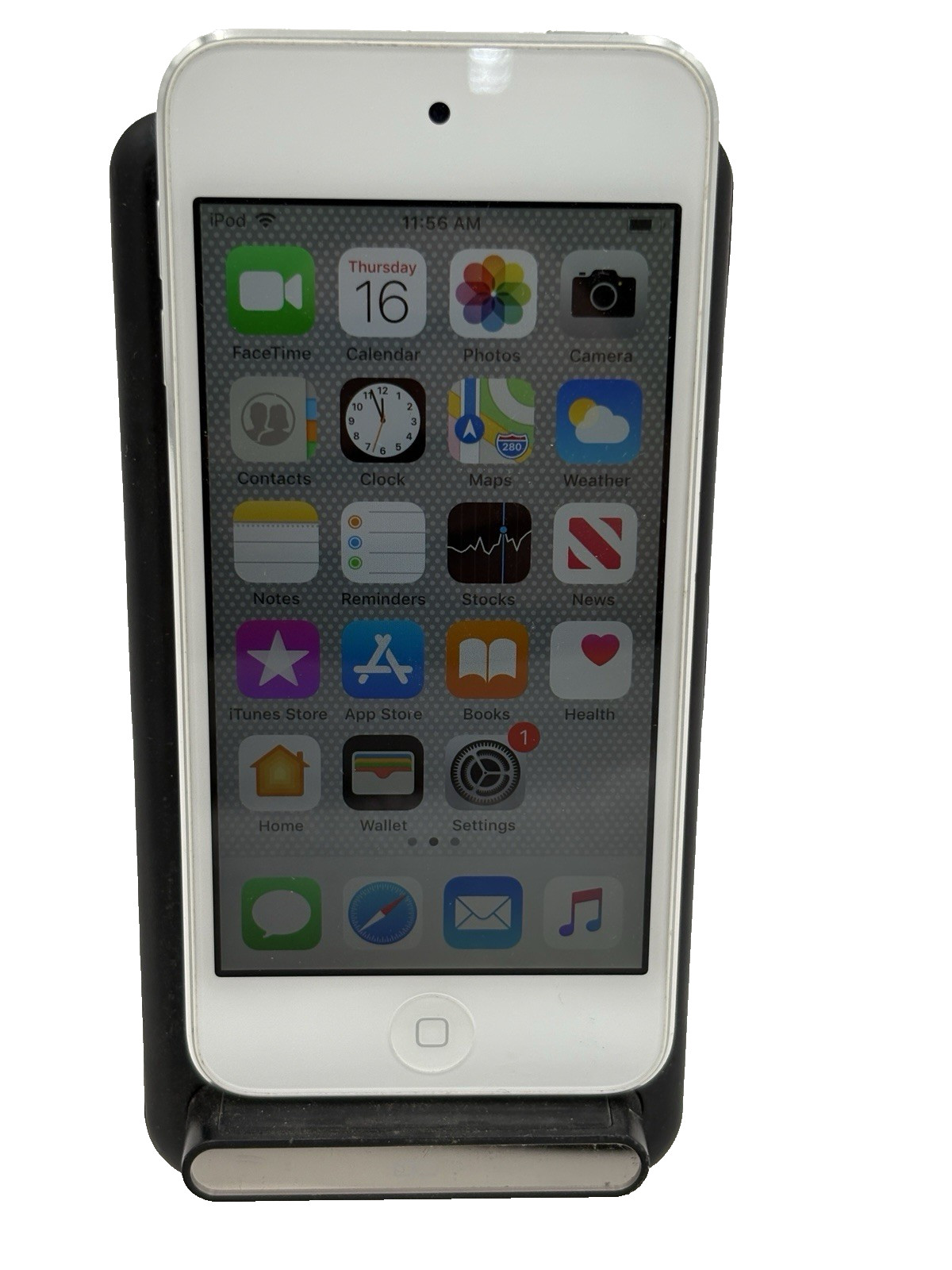 Apple iPod Touch 6th Generation Space Gray (16 GB)