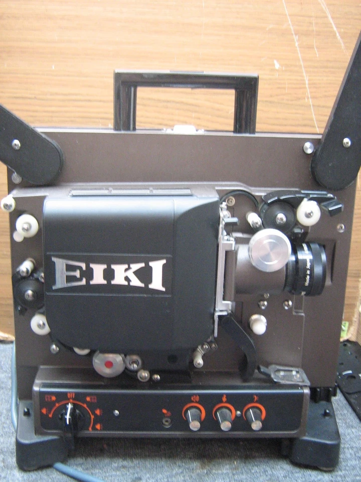 PROJECTEUR 16MM SONORE EIKI NT1 COMME NEUF - Photo 1/4