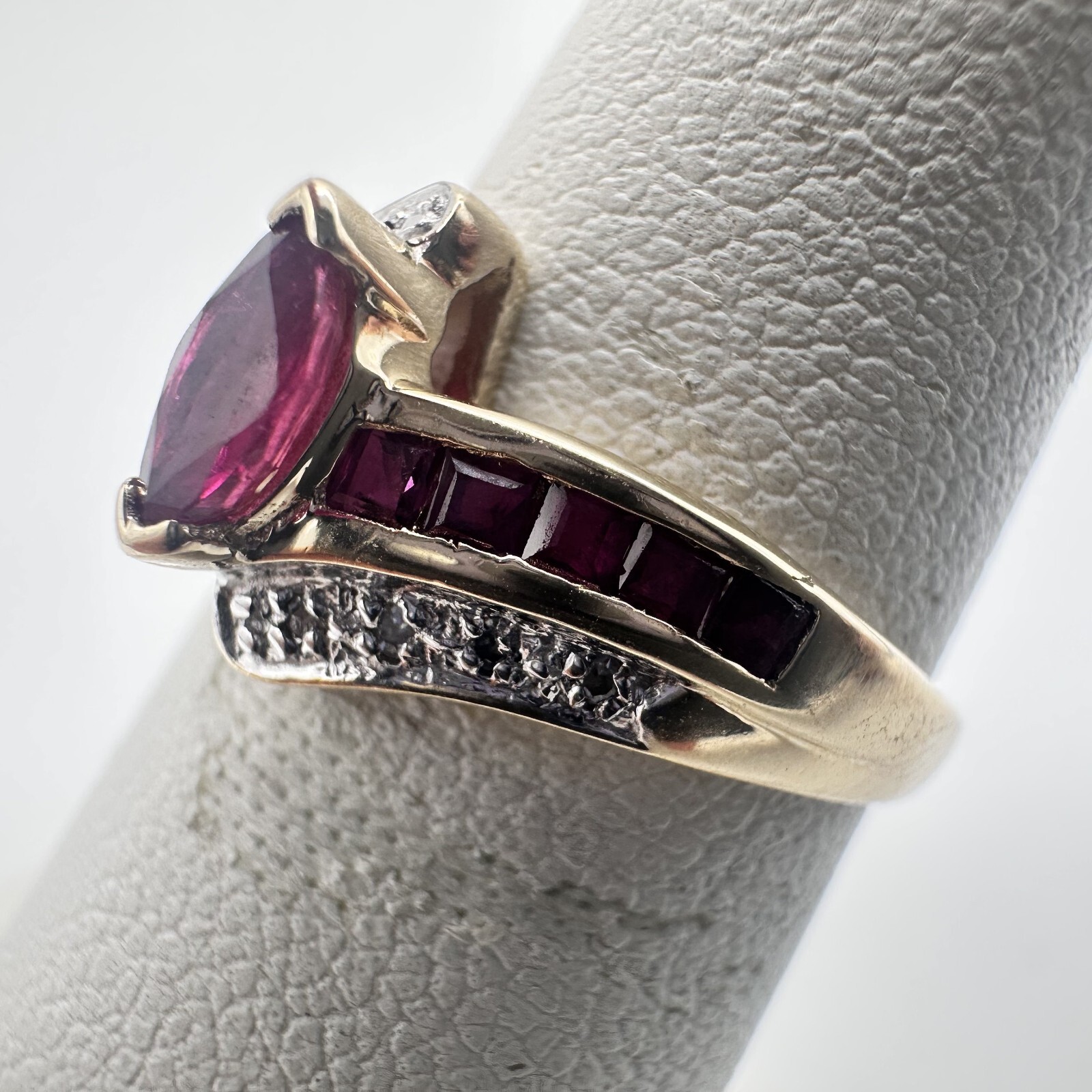 14K Yellow Solid Gold Natural Ruby & Diamond .01T… - image 2