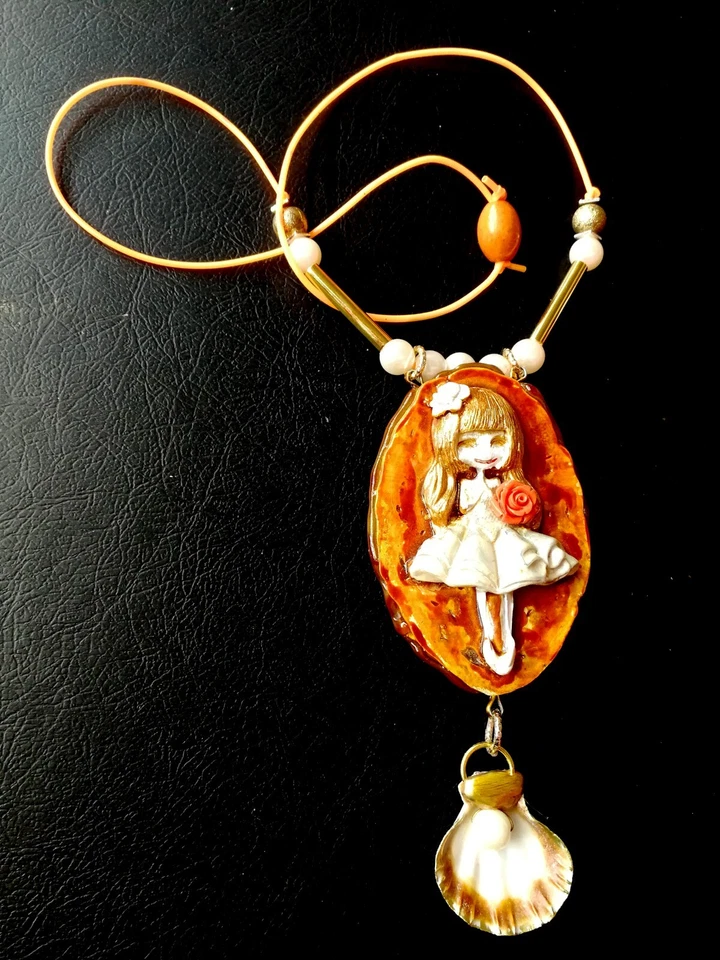 Collar Joyería Muñeca Oro Colgante Princesa Perla Cristales Amuleto Talismán Concha Foto 4 de 4