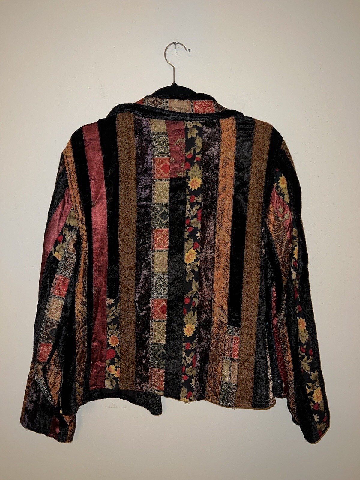 Festive Patterned Jacket - image 3