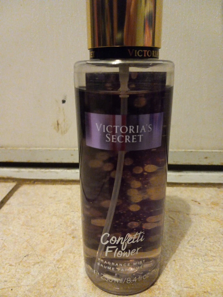 Victoria Secret Confetti Flowe Foto 2 de 4