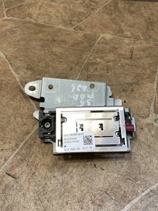 MERCEDES-BENZ GLA X156 Antennenverstärker  a1569050902 1.60 Petrol 30031411