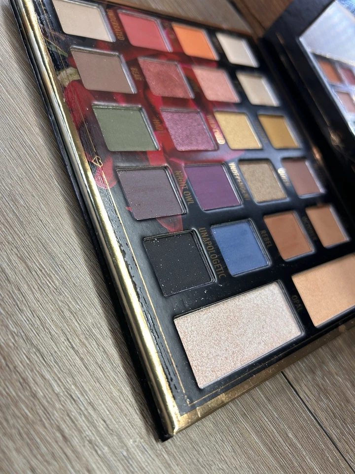 EDICIÓN LIMITADA - Paleta de sombras de ojos BH Cosmetics x Sylvia Gani 22 colores Foto 2 de 4