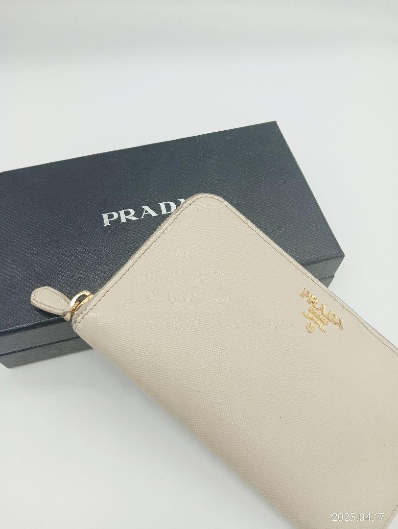 PRADA Saffiano Leather Cream Round Zipper Wallet Pre-Owned