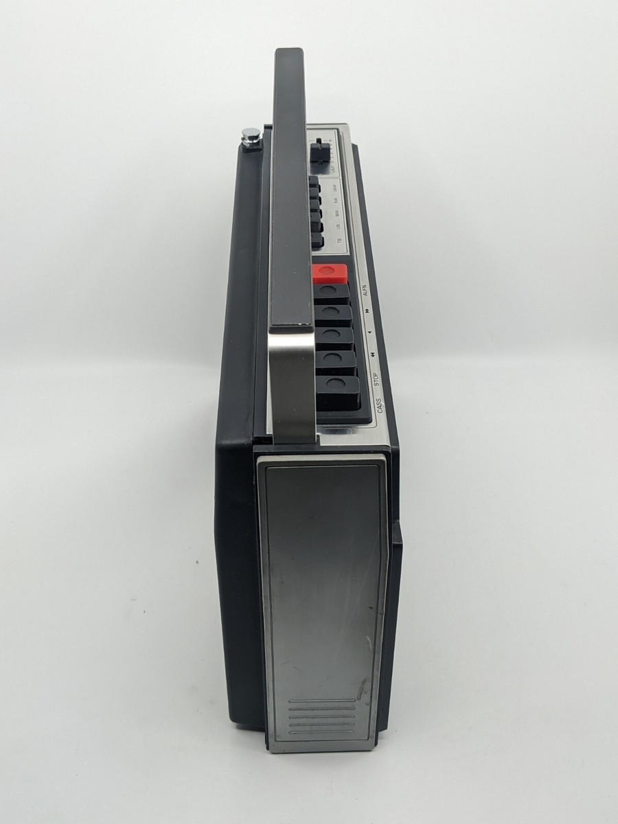 1978) Universum 4 Band Radio Cassette Combination Radio CTR 2369