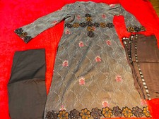 Sequin lace NEW print Pakistani shalwar kameez 3 pc bust:21 hip:23 length:44