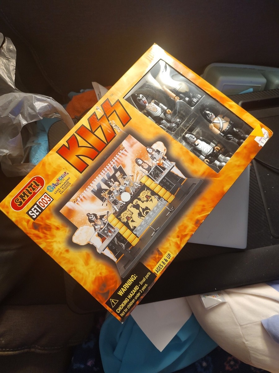 New KISS Alive II SMITI 40 pc figurine set 003 Spencer's