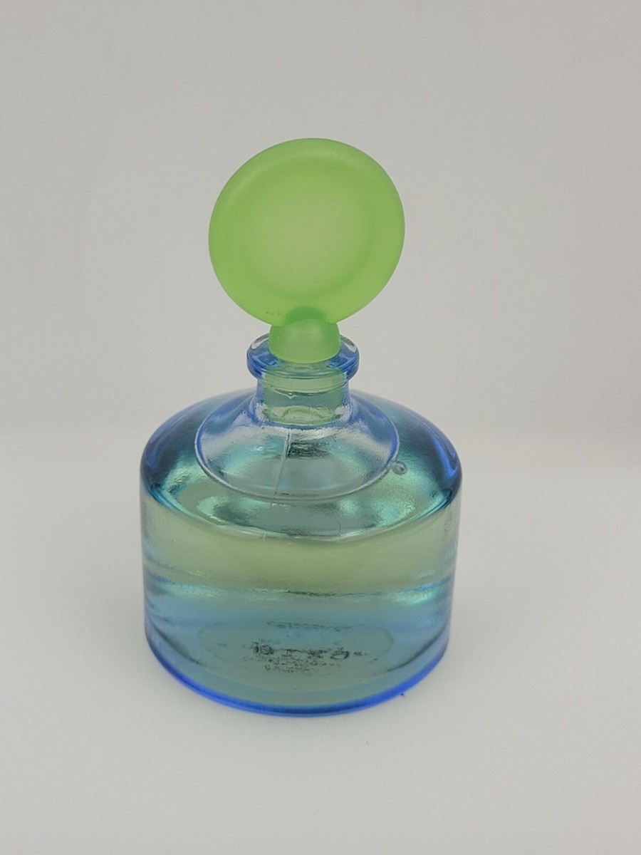 Liz Claiborne 香水50ml VIVID BY LIZ CLAIBORNE 50ML EDT VINTAGE SPRAY (NEW BOX