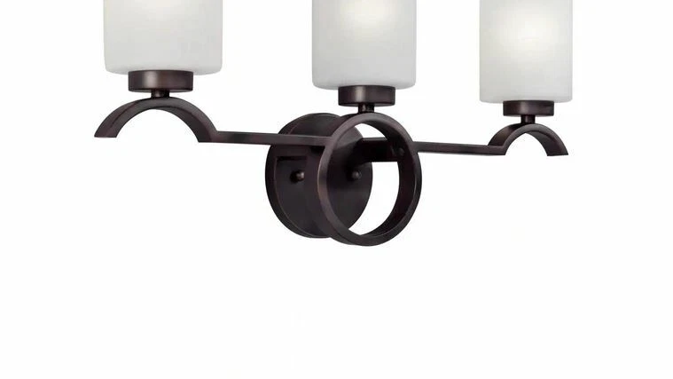 Lámpara de baño antigua de bronce de 3 luces Forte Lighting Foto 2 de 2