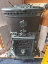 Vintage Godin 3726 Wood-burning Stove.. Very Good Condition